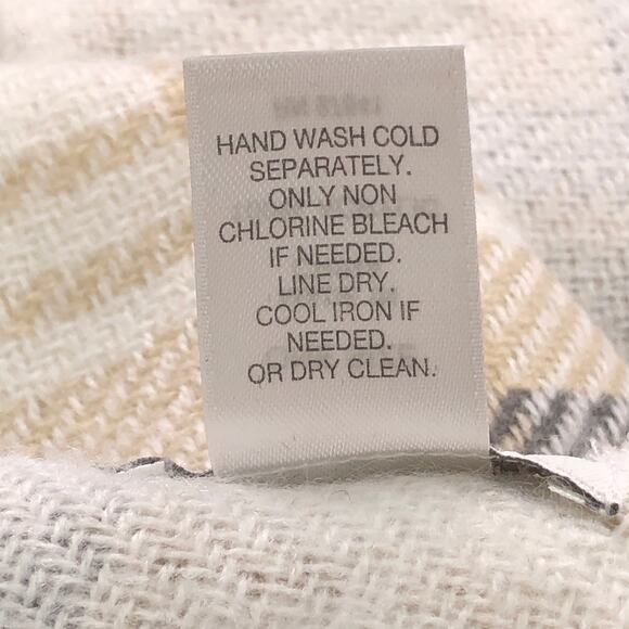 J Jill Womens One Size Poncho Sweater Wrap Plaid Acrylic Fringe Neutral Soft - Picture 13 of 14